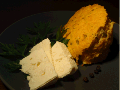 Bučkin narastek za krvno skupino B, postrežen s feta sirom